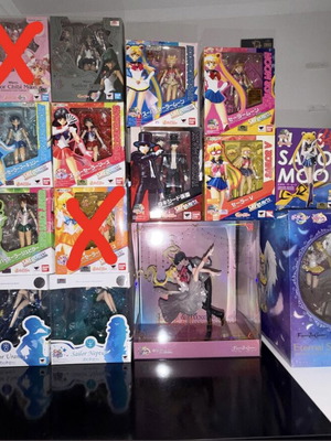 Sailor Moon figures and statues like new