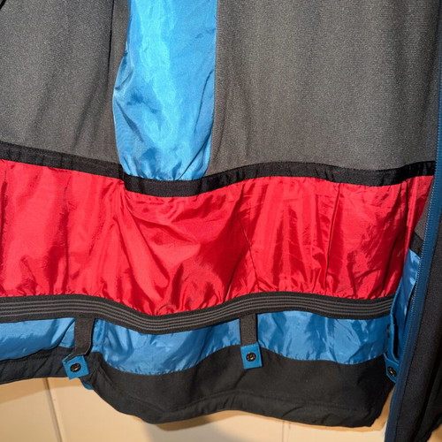 Animal ski/snowboard jacket like new