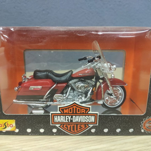 Maisto Harley-Davidson FLHR Road King scale model 1/18