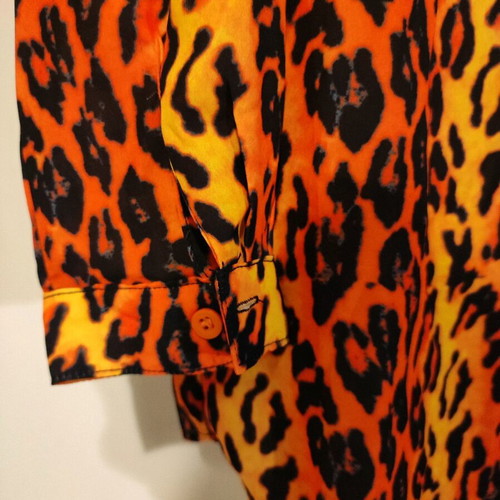 Pretty Little Thing shirt orange like new, size XS