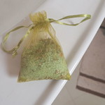 Bath salts in pouch like new