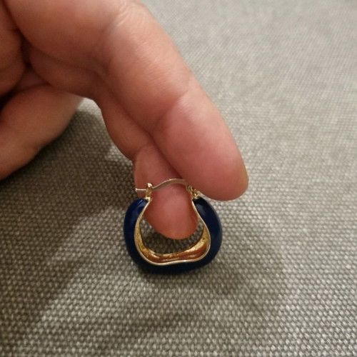 Single earring new with gray magnet and gift blue hoop