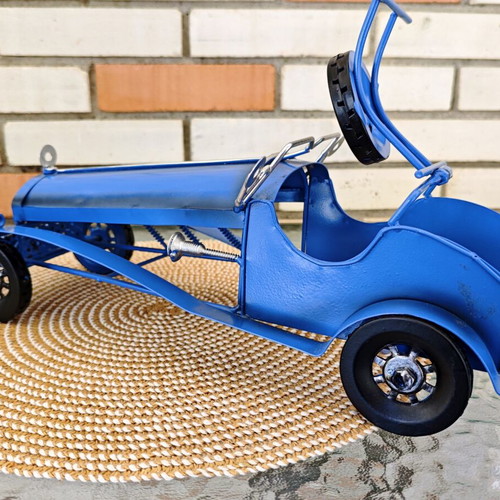 Metal decorative wine holder vintage car used