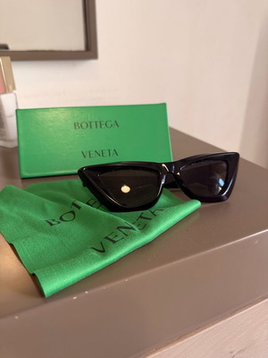 Γυαλιά Bottega Veneta μαύρα σαν καινούργια