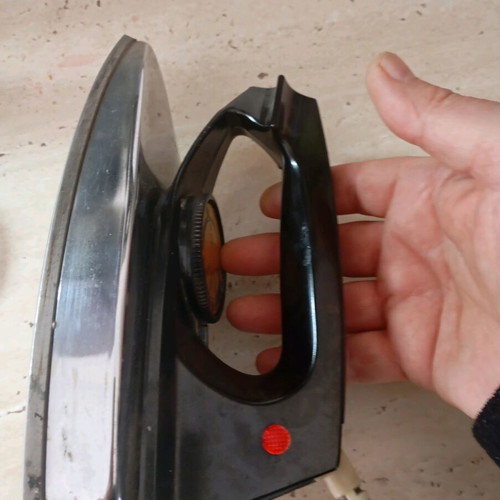 Vintage retro Philips electric iron used