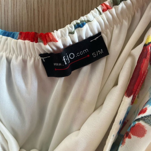 Women's floral dress like new, white and multicolored
