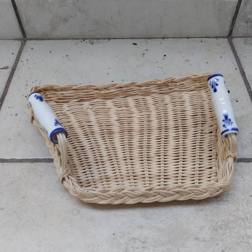 Basket with porcelain handles new