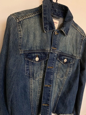 Pink Woman women's denim jacket size M, like new, blue