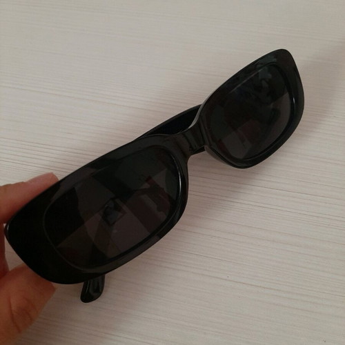 Black sunglasses like new