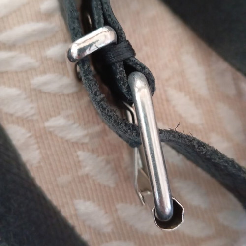 Individual crossbody bag like new, black