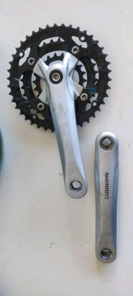 μπράτσο με πεταλιερα Shimano για ανταλλακτικά η χρίση είναι κομπλέ