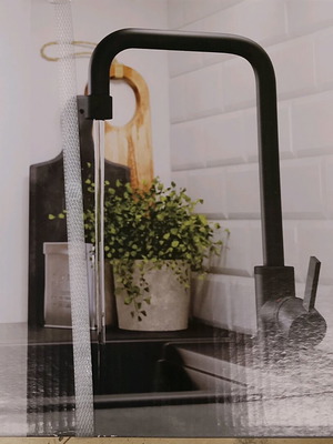 Sensea Indus kitchen faucet black new