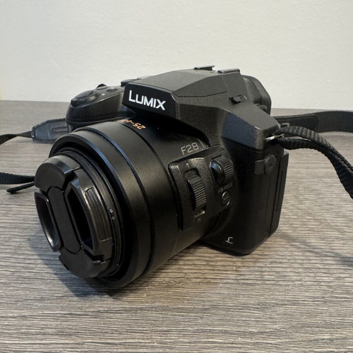 Lumix FZ300 Leica 25-600mm 4K camera with accessories