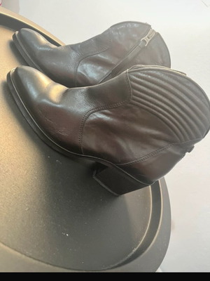 Tommy Hilfiger black cowboy boots like new, size 36