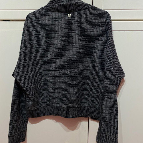 Attrattivo sweater like new, black and white, size S