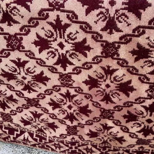 Gianniotiko woven rug used 2.5 x 3.5 meters