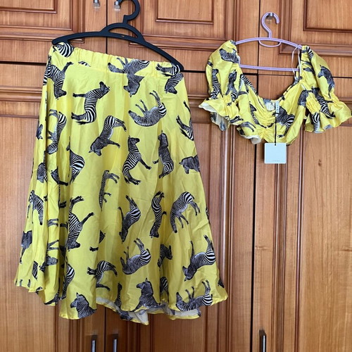 Lumina set new, yellow with midi skirt and bustier