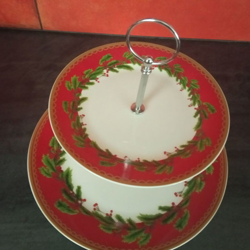 Two-tier serving platters new with 24cm and 18cm diameter
