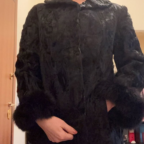 Fur coat natural astrakhan black like new