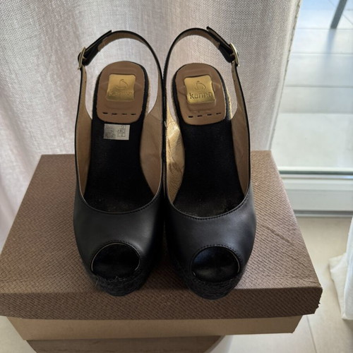 Kanna leather platform sandals size 37 like new, black