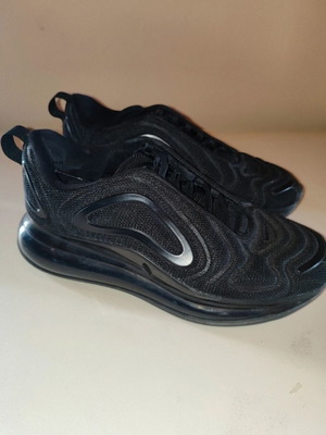 Nike Air Max athletic shoes worn slightly, size 38, black