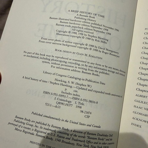 A Brief History of Time by Stephen Hawking like new, English edition