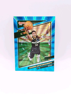 Panini Donruss Giannis Antetokounmpo Holo Teal Laser card like new