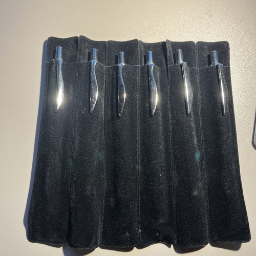 Dockers Vintage Pen Set with Velvet Case, like new, 6 pcs