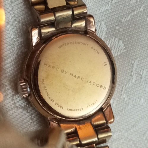 Marc Jacobs Mini Amy ladies watch used, white dial stainless steel rose gold bronze tone MBM 3227