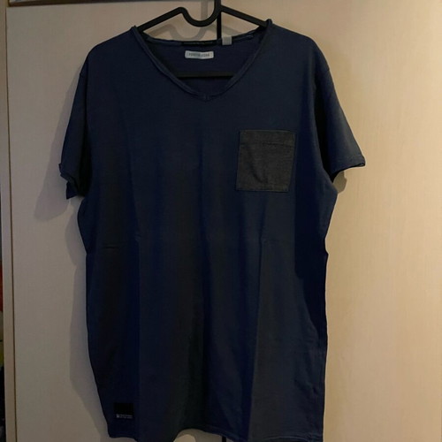 T-shirt Funky Buddha blue size M lightly worn