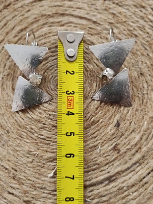Geometric dangling earrings with rhinestone, silver