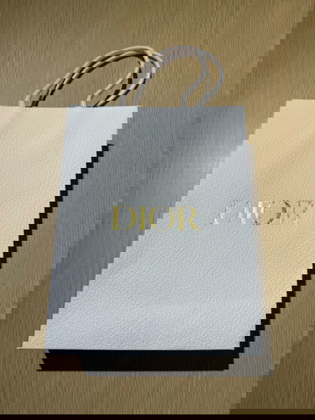 DIOR τσάντα χάρτινη