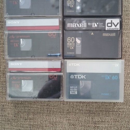 Mini DV cassettes like new, pack of 6, Sony, Maxell, TDK