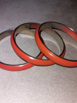 Bracelets like new, set of 3 orange