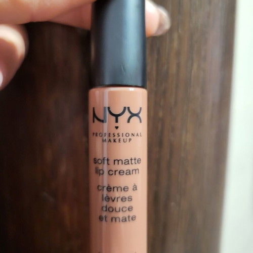 NYX lipsticks and Essence lipgloss like new