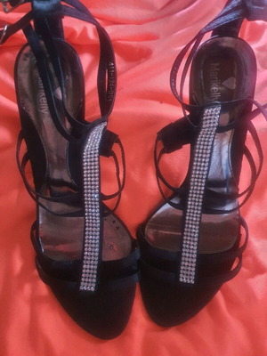 Marikelly sandals like new, size 39, black and silver