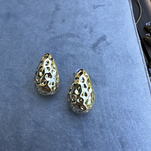 Golden earrings teardrops new with UV plating
