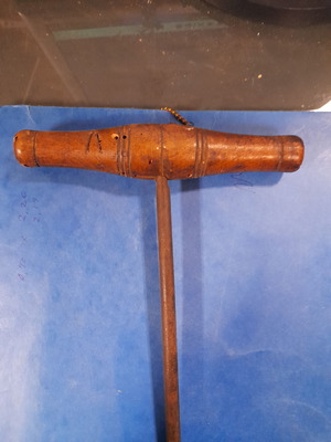 Εργαλείο για άνοιγμα οδηγού μεταχειρισμένο σε πολύ καλή κατάσταση