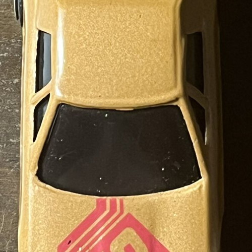 Electronic Compact collectible gold racing car like new