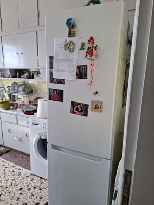 Bosch refrigerator freezer like new, height 1.85m width 0.60m