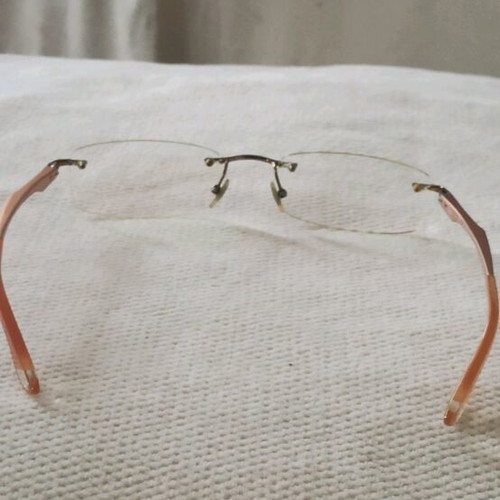 Rayban eyeglass skeleton like new, rose gold