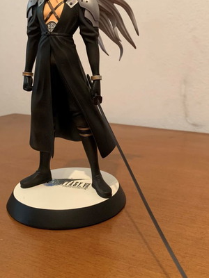 Αγαλματίδιο Final Fantasy VII Sephiroth καινούργιο