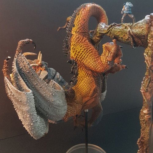 McFarlane Hunter Dragon Clan 2 Series 8 like new