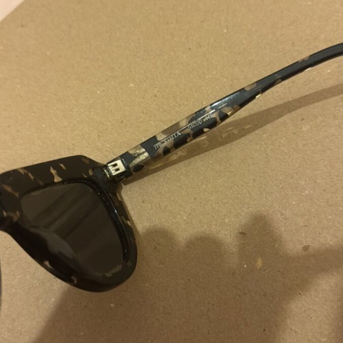 Komono The Stella sunglasses like new, large black lenses, tortoise shell
