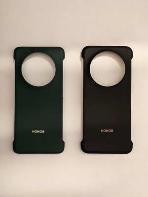 Honor Magic 5 Pro cases like new, pack of 2