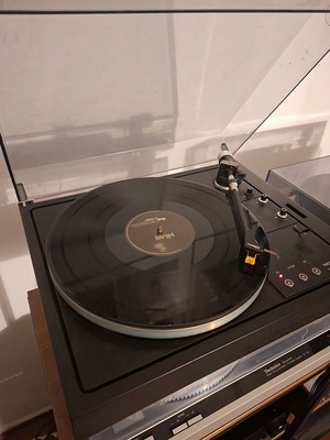 Thorens TD 105 MK II record player used with Audio Technica AT 91 cartridge