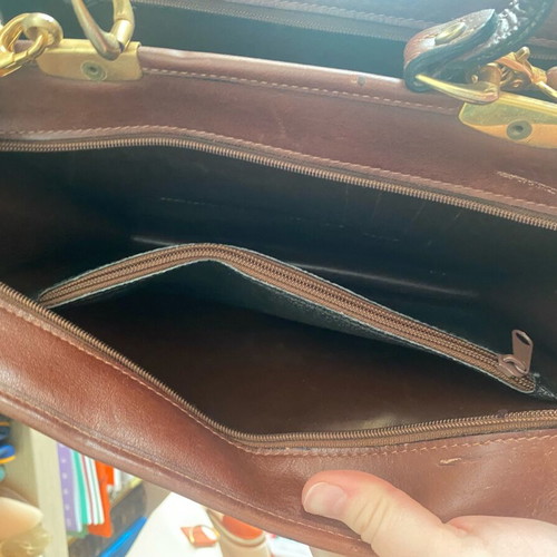 Realme leather shoulder bag vintage like new, black and brown