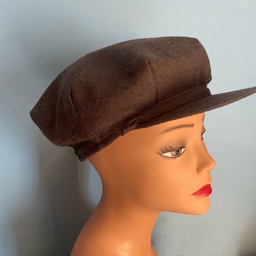 Wool Coppola hat brown like new, size 56
