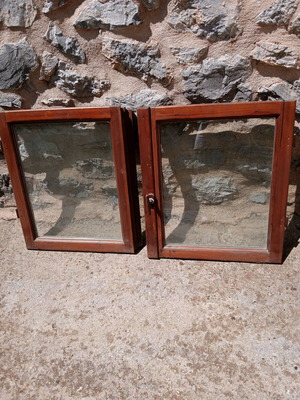 Wooden window like new, 60x70, single piece