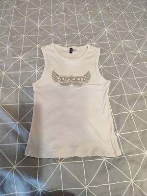 Beige t-shirt size M like new
